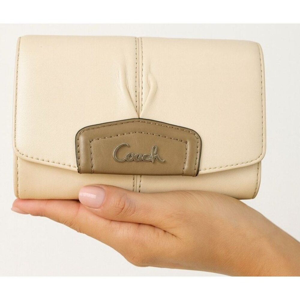 Coach Wallet Leather Tri Fold Ashley Beige WOMEN'S WOMAN'S CLUTCH BAG